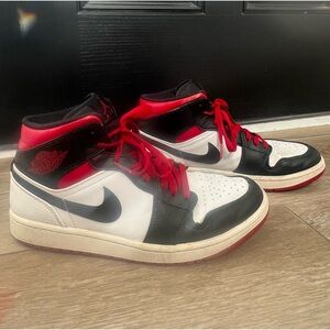Nike Air Jordan 1 Mid Lace Up. White, Black and Red #1202. Men’s size 9.5